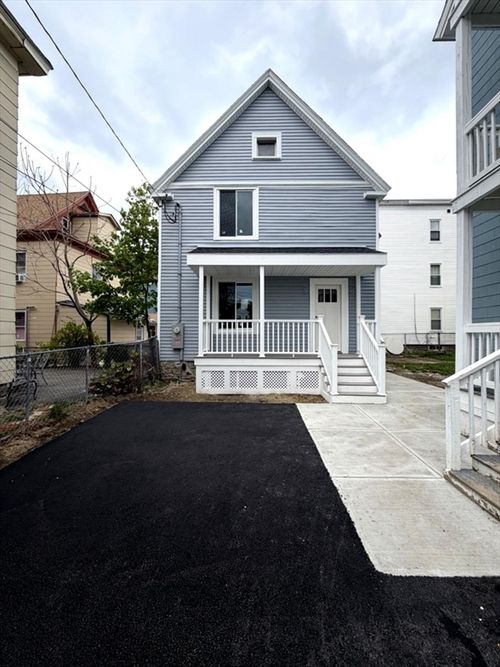 8 Brookfield St, Lawrence, MA, 01843-2114 | Card Image