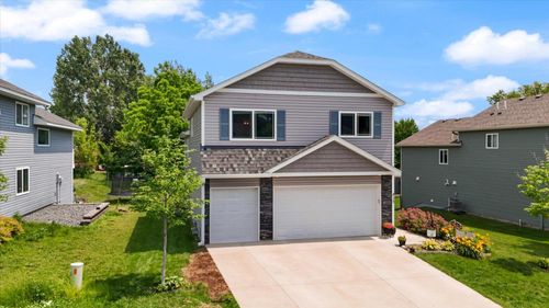 415 Willow Creek Pkwy, Buffalo, MN, 55313-7503 | Card Image