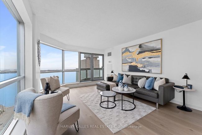 3211 - 10 Yonge St, Condo with 2 bedrooms, 2 bathrooms and null parking in Toronto ON | Image 18