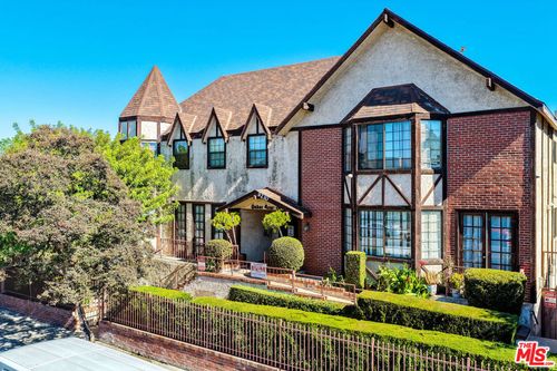 unit-11-9210 Van Nuys Blvd, Panorama City, CA, 91402-1487 | Card Image