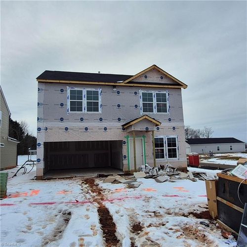 5152 Fallmeade Rd, Kernersville, NC, 27284-6792 | Card Image