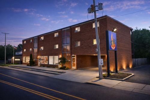 3e-2421 Washington Street, Waukegan, IL, 60085 | Card Image