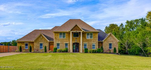 5352 Nail Rd, Olive Branch, MS, 38654-9732 | Card Image