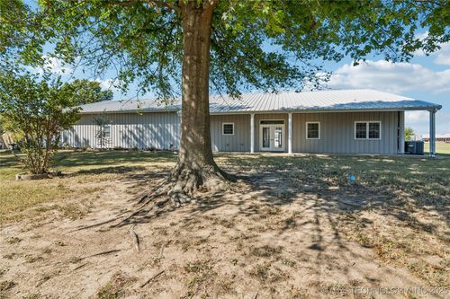 1202 Sw 9th St, Wagoner, OK, 74467-6822 | Card Image