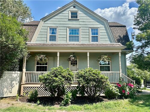 10 Dartmouth St, Pawtucket, RI, 02860-5932 | Card Image