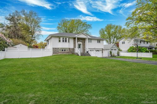 6 Warbler Ln, Commack, NY, 11725-4915 | Card Image