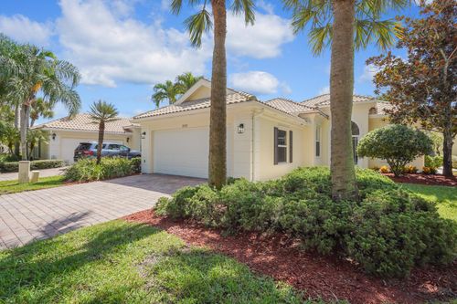 2930 Rio Claro Dr S, Wellington, FL, 33414-3456 | Card Image