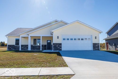 104 Pin Oak Rd, Spencer, IN, 47460-6540 | Card Image