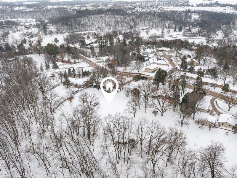 Land in Dubuque