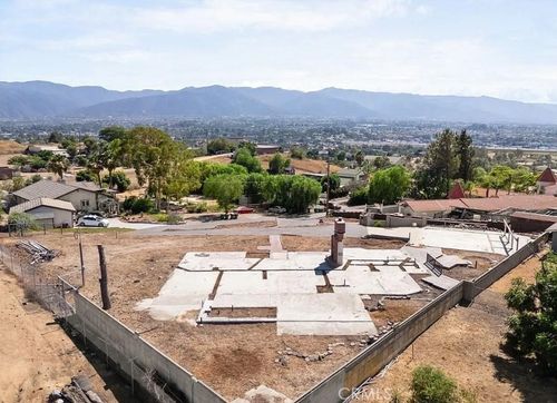 7800 View Lane, Corona, CA, 92881 | Card Image