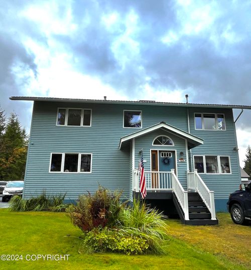 306 Fram Street, Petersburg, AK, 99833 | Card Image