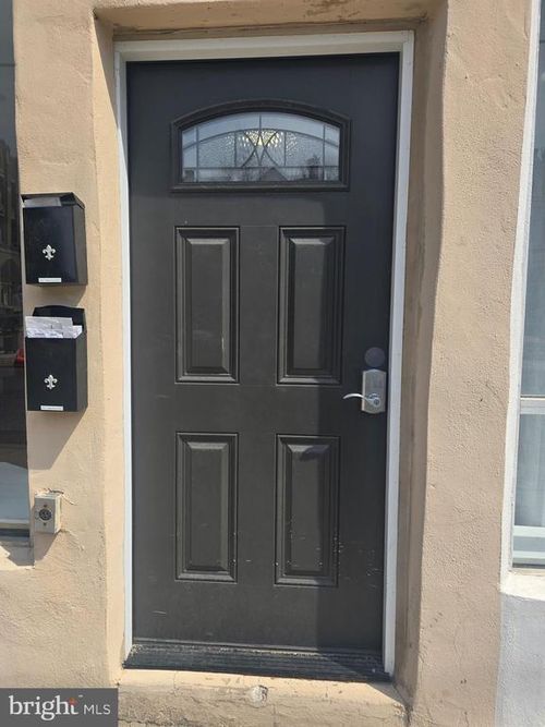 2f-studio-5925 Ridge Avenue, Philadelphia, PA, 19128 | Card Image