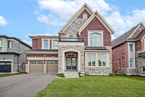 307 Reg Harrison Trail, Newmarket, ON, L3X0M2 | Card Image