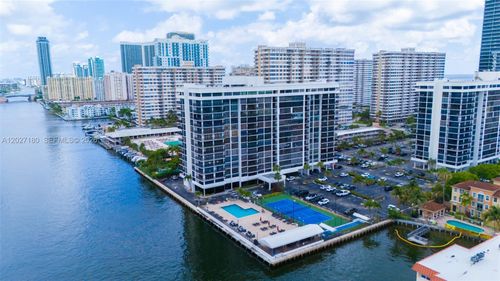 1104-2017 S Ocean Dr, Hallandale Beach, FL, 33009-6627 | Card Image