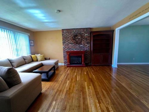 899 E Meadow Ave, N Bellmore, NY, 11710-1609 | Card Image