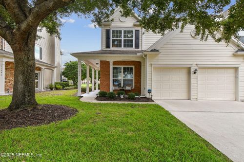 11042 Castlemain Cir E, Jacksonville, FL, 32256-2895 | Card Image