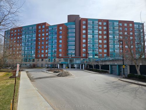 805-55 Blue Springs Dr, Waterloo, ON, N2J4T3 | Card Image