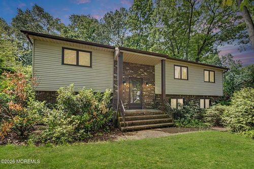 68 Yellow Brick Rd, Wayne, NJ, 07470-5496 | Card Image