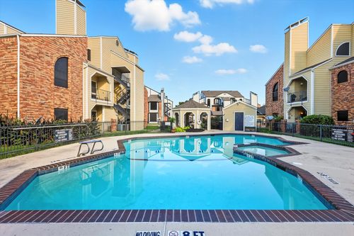 apt-203-4430 Point Blvd, Garland, TX, 75043-7432 | Card Image