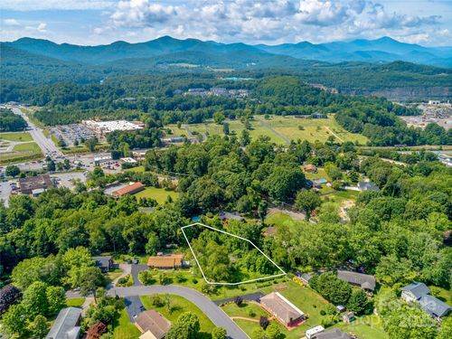 99999 Sedgefield Rd, Candler, NC, 28715 | Card Image