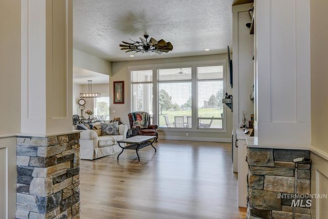 22608 Aura Vista Way, House other with 3 bedrooms, 4 bathrooms and 5 parking in Caldwell ID | Image 5
