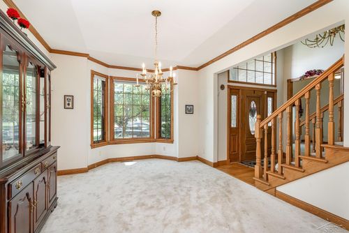 4168 Windemere Dr, Saginaw, MI, 48603-1261 | Card Image