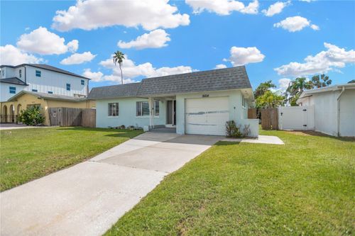 16214 3rd St E, REDINGTON BEACH, FL, 33708-1612 | Card Image