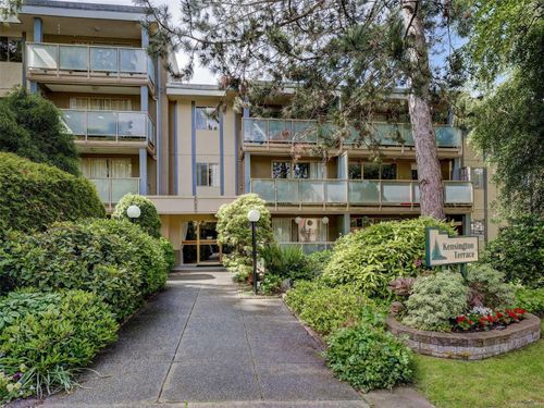 416-1025 Inverness Rd, Saanich, BC, V8X2S2 | Card Image