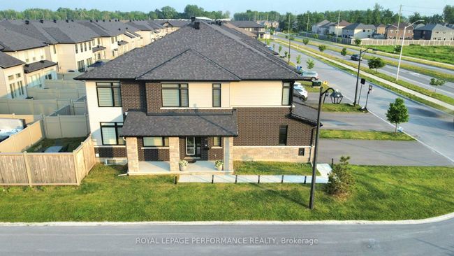 665 Cordelette Cir, House attached with 3 bedrooms, 3 bathrooms and 4 parking in Orleans ON | Image 46