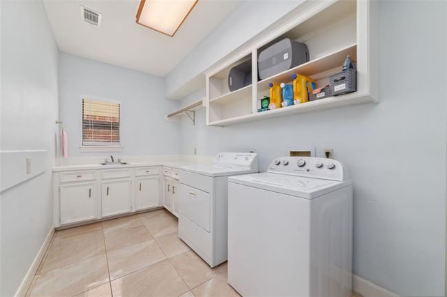 17507 Shelburne Ln, House other with 5 bedrooms, 4 bathrooms and 2 parking in Spring TX | Image 18