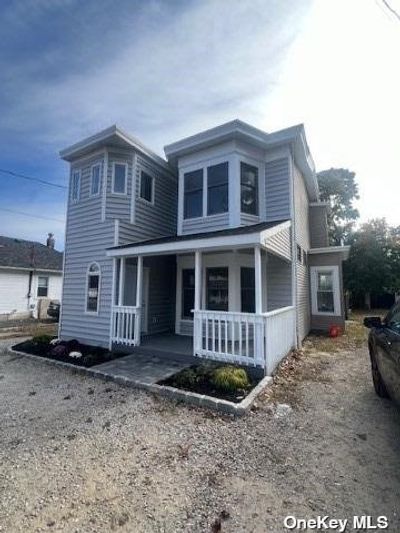 154 Oak Street, House other with 4 bedrooms, 2 bathrooms and null parking in Patchogue NY | Image 2