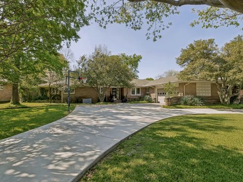 5832 Meadow Crest Drive, Dallas, TX, 75230 | Card Image
