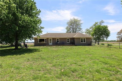 7166 State Route T, Amazonia, MO, 64421-9182 | Card Image