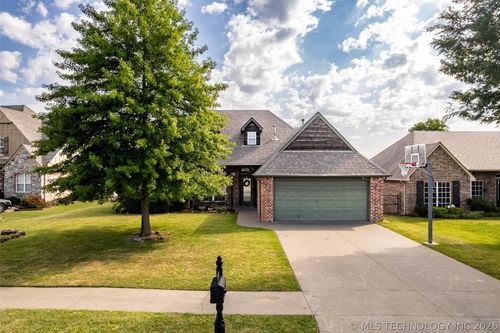 14929 Courtney Ln, Glenpool, OK, 74033-3590 | Card Image