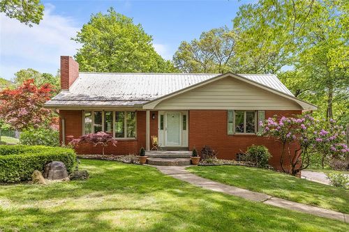 136 Whippoorwill Rd, Burgettstown, PA, 15021-2235 | Card Image
