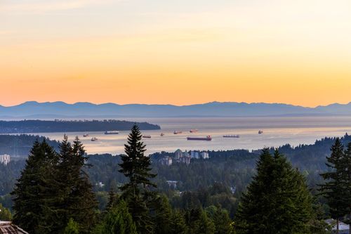 4350 Starlight Way, North Vancouver, BC, V7N3N9 | Card Image