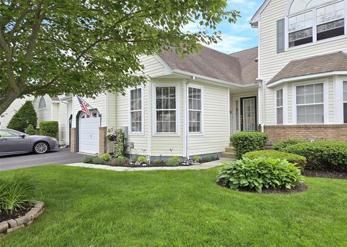 507 Constance Ln, Port Jefferson Station, NY, 11776-4265 | Card Image