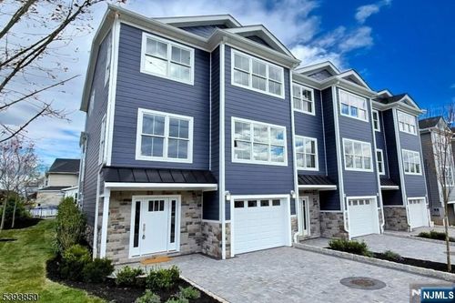 184 Canterbury Ave, North Arlington, NJ, 07031-4920 | Card Image