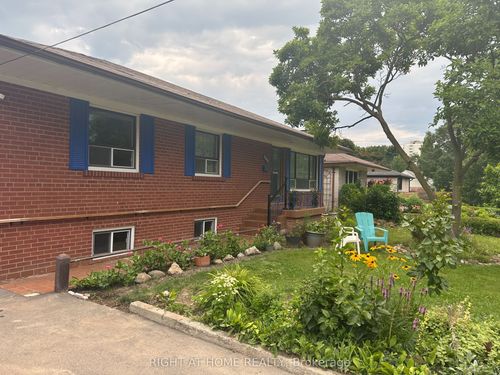 309 Queen Mary Dr, Oakville, ON, L6K3L5 | Card Image