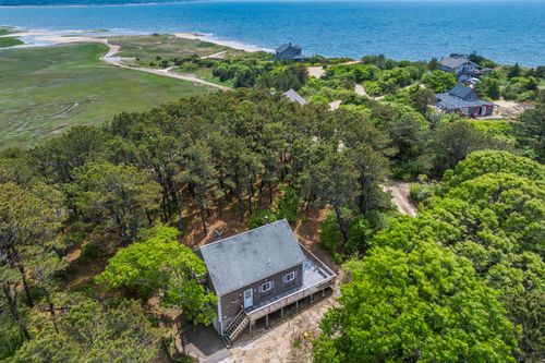 190 Meadow Ave W, Wellfleet, MA, 02667 | Card Image