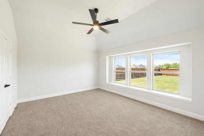 11916 Serval St, House other with 4 bedrooms, 3 bathrooms and null parking in Godley TX | Image 10