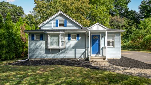 21 Maple Ave, Broad Brook, CT, 06016-9798 | Card Image