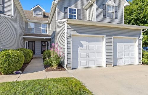 8603 Ne 98th Ct, Kansas City, MO, 64157-6205 | Card Image