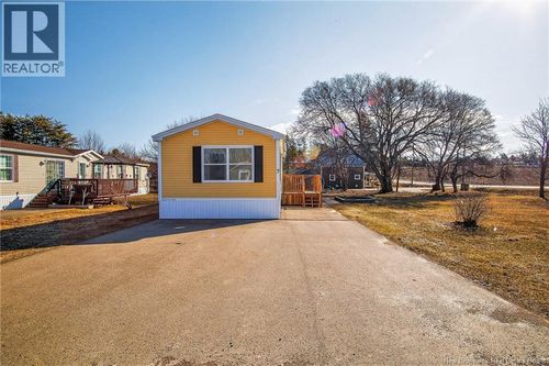 7 Park Ave, Sussex Corner, NB, E4E0B4 | Card Image