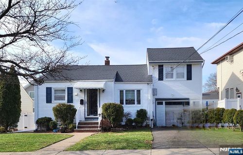 114 Avenue F, Lodi, NJ, 07644-1912 | Card Image