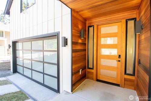 7912 140th Avenue Ne, Redmond, WA, 98052 | Card Image