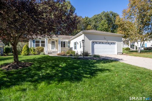 17 Wyndwood Rd, Uncasville, CT, 06382-2073 | Card Image