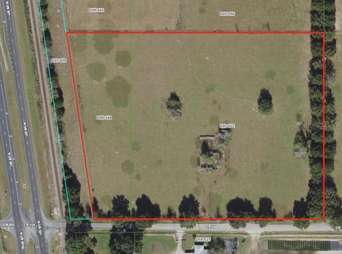 4040 County Road 104, OXFORD, FL, 34484-2453 | Card Image