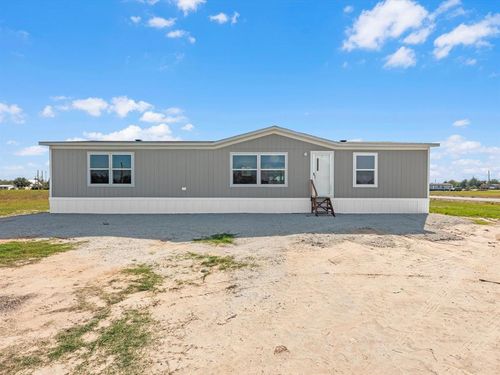 912 Anna Ln, Sealy, TX, 77474-2575 | Card Image