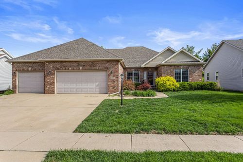 4402 Crossgate Dr, Champaign, IL, 61822-9350 | Card Image